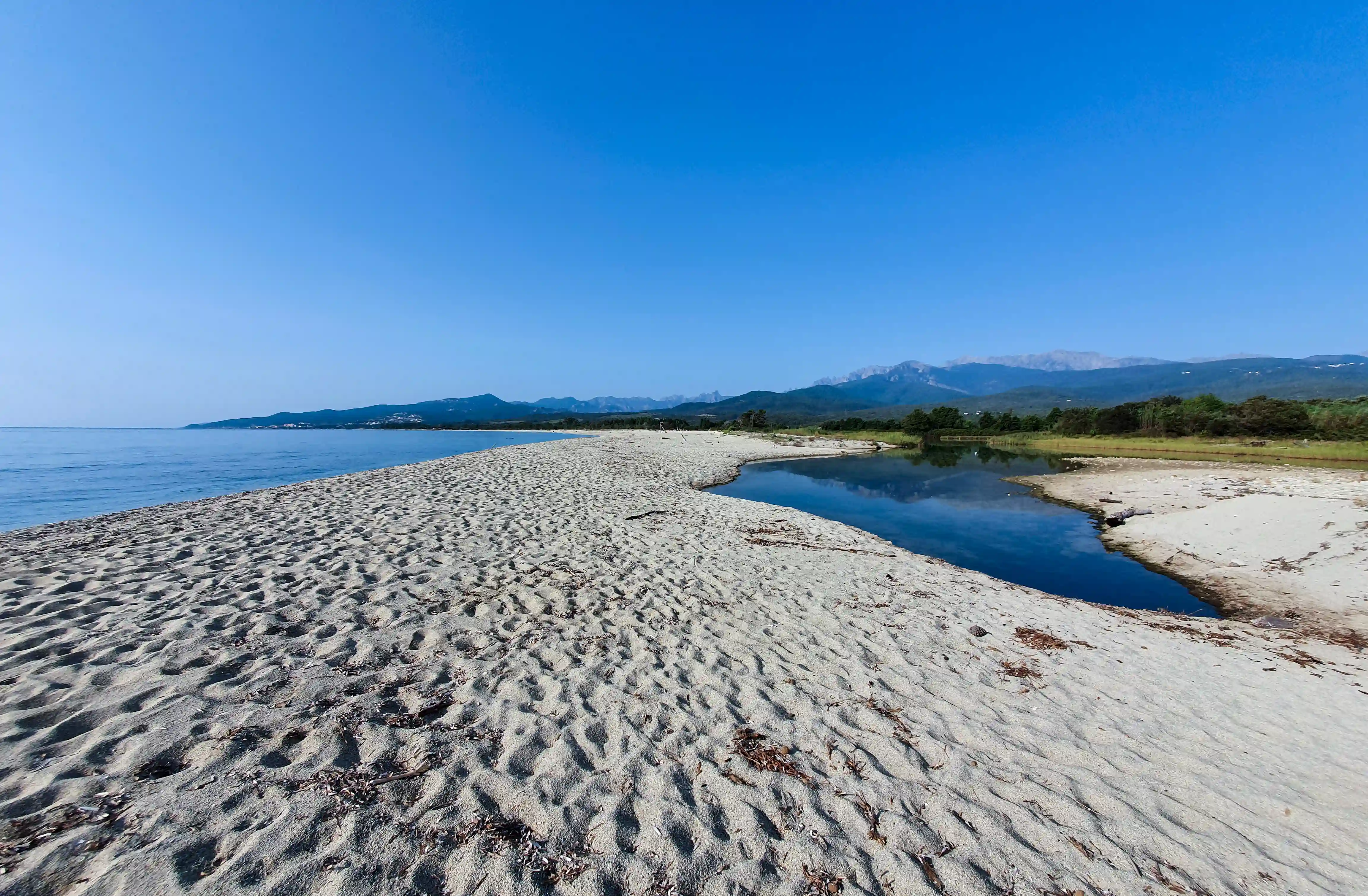 Plage Sauvage de la Pinia & Padulone